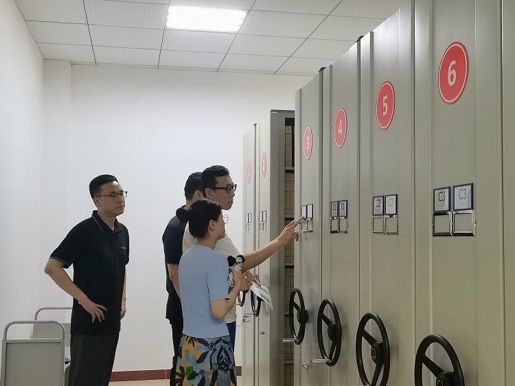 7.5中银金融租赁有限公司相关人员到纳黔公司尽调融资租赁资产使用情况.jpg