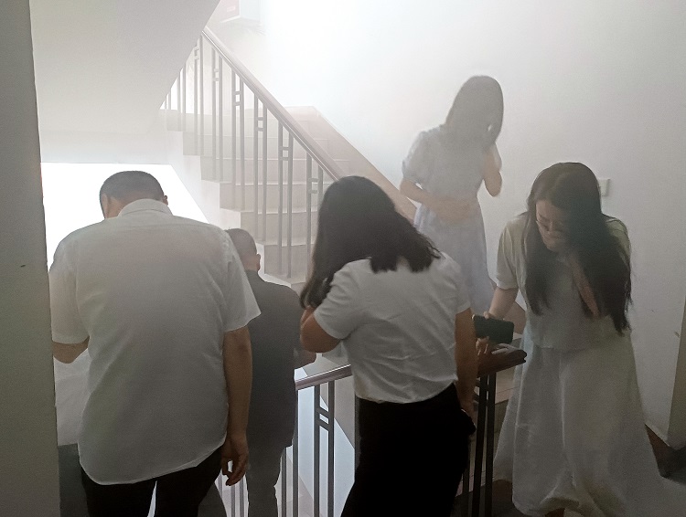 5.16南方公司开展2024年消防、地灾安全知识培训暨消防应急演练活动3.jpg